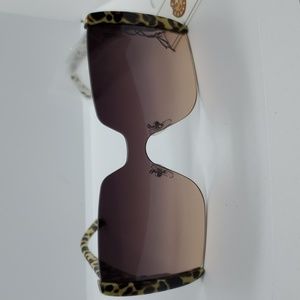 Glam Fashionable Glasses